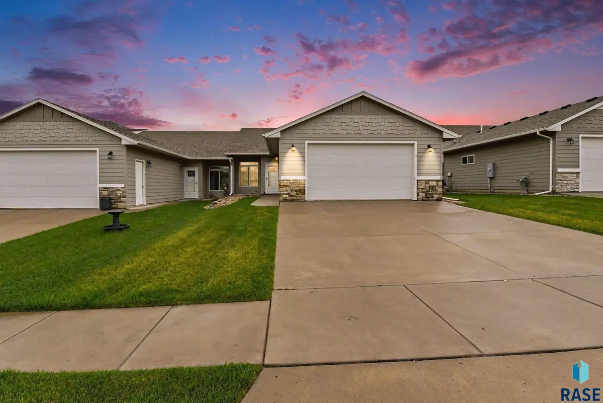 1402 Foss Ave S, Sioux Falls, SD 57110 - #1