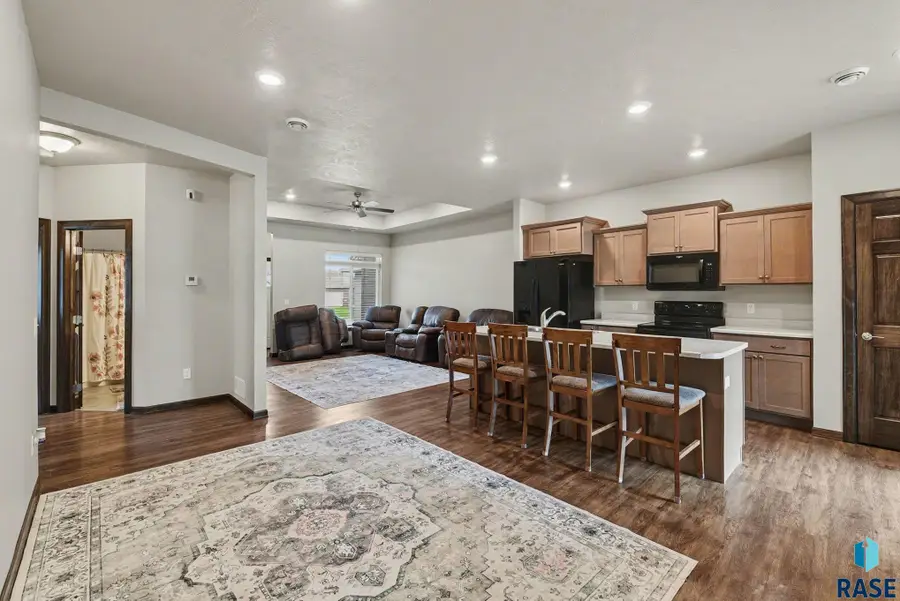 1402 Foss Ave S, Sioux Falls, SD 57110 - #2