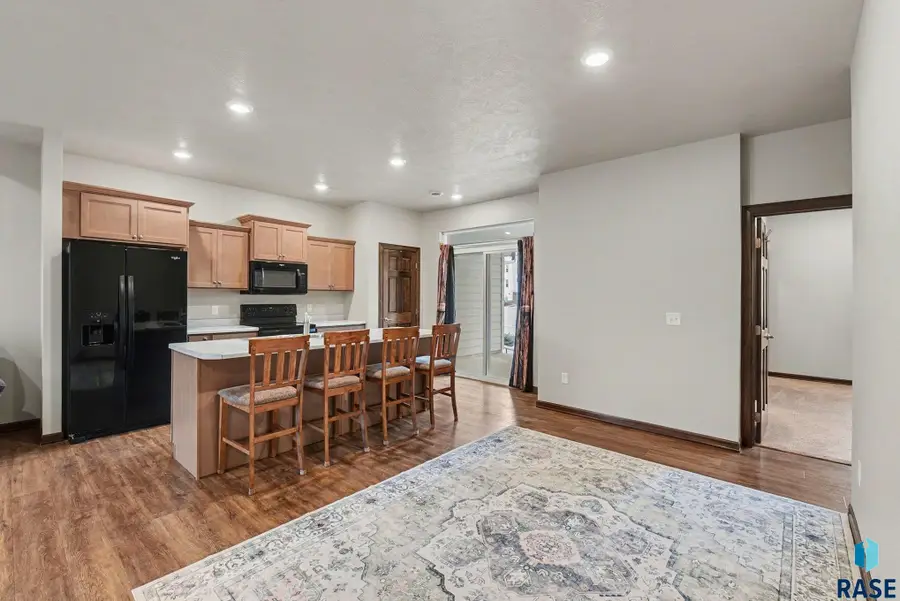 1402 Foss Ave S, Sioux Falls, SD 57110 - #3