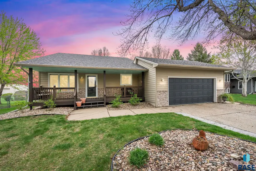 1600 S Hillview Rd, Sioux Falls, SD 57110 - #3