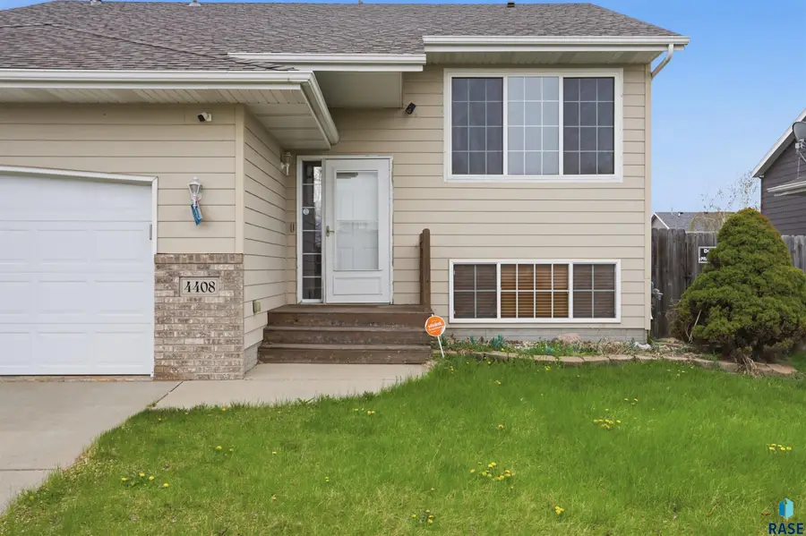 4408 S Galway Ave, Sioux Falls, SD 57106 - #3