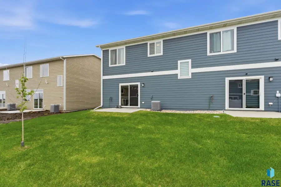 4606 E Whisper Ridge Pl, Sioux Falls, SD 57108 - #3