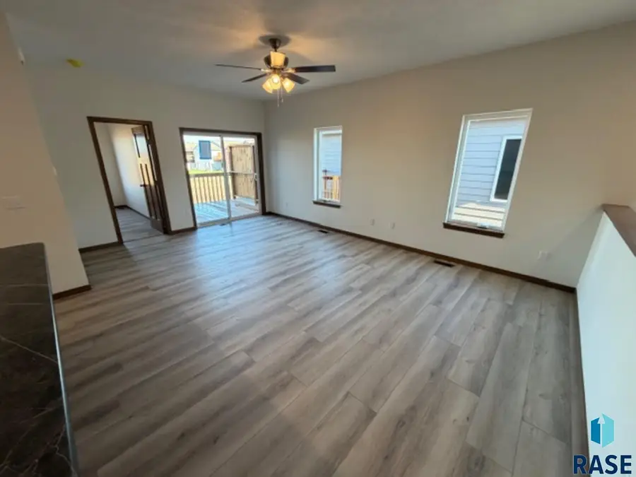 3501 S Heather Ave, Sioux Falls, SD 57106 - #3