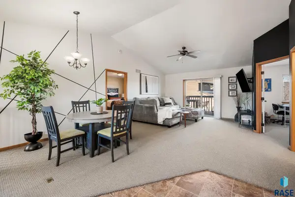 9268 W Norma Trl #6, Sioux Falls, SD 57106