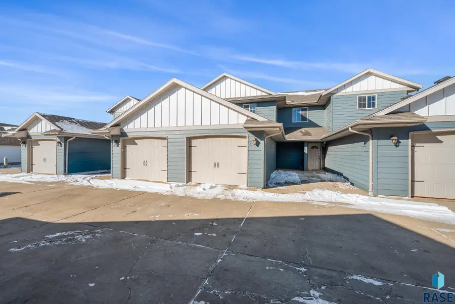 9268 W Norma Trl #6, Sioux Falls, SD 57106 - #3