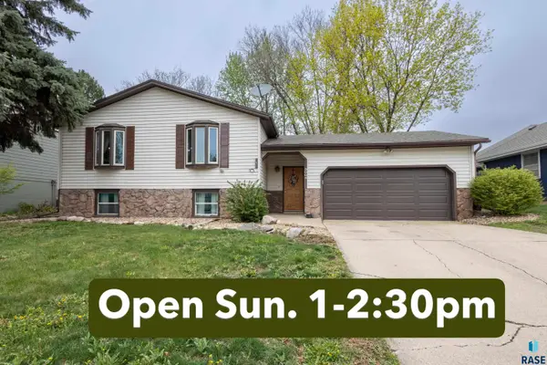 5004 W 49th St, Sioux Falls, SD 57106