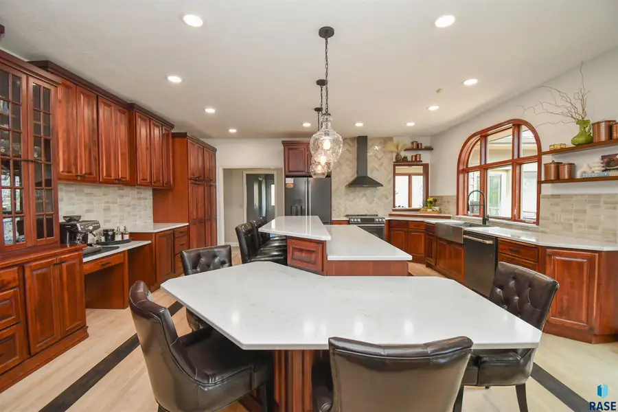 4800 S Caraway Cir, Sioux Falls, SD 57108 - #2