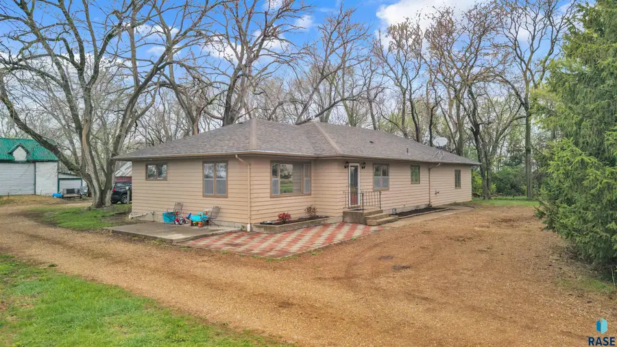31015 470th Ave, Beresford, SD 57004 - #3