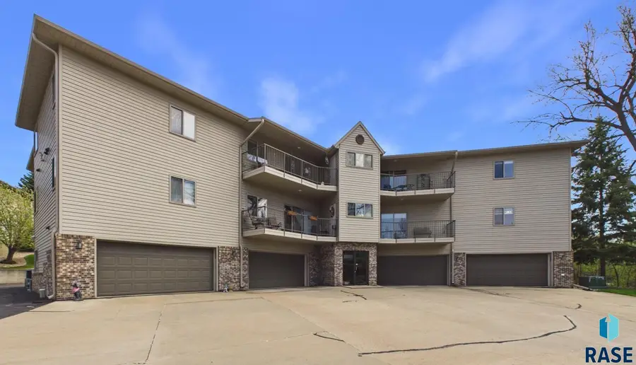 1600 S Southeastern Ave #306, Sioux Falls, SD 57103 - #2