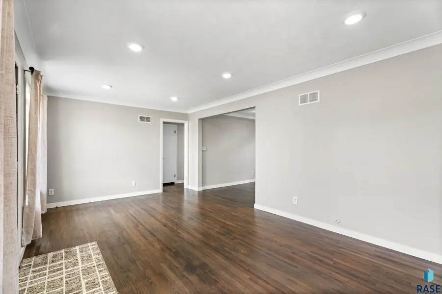 100 W 1st St, Tea, SD 57064 - #3