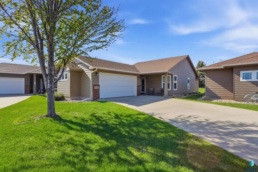 5505 E Schave St, Sioux Falls, SD 57110 - #2