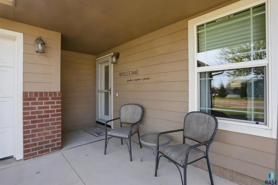 5505 E Schave St, Sioux Falls, SD 57110 - #3