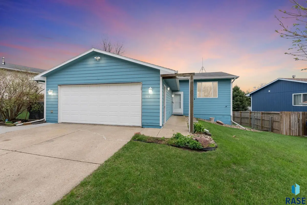 523 Kyle Ave, Baltic, SD 57003 - #1