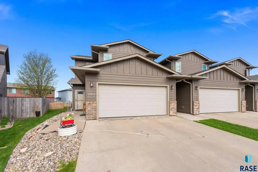 9218 W Norma Trl, Sioux Falls, SD 57106 - #2