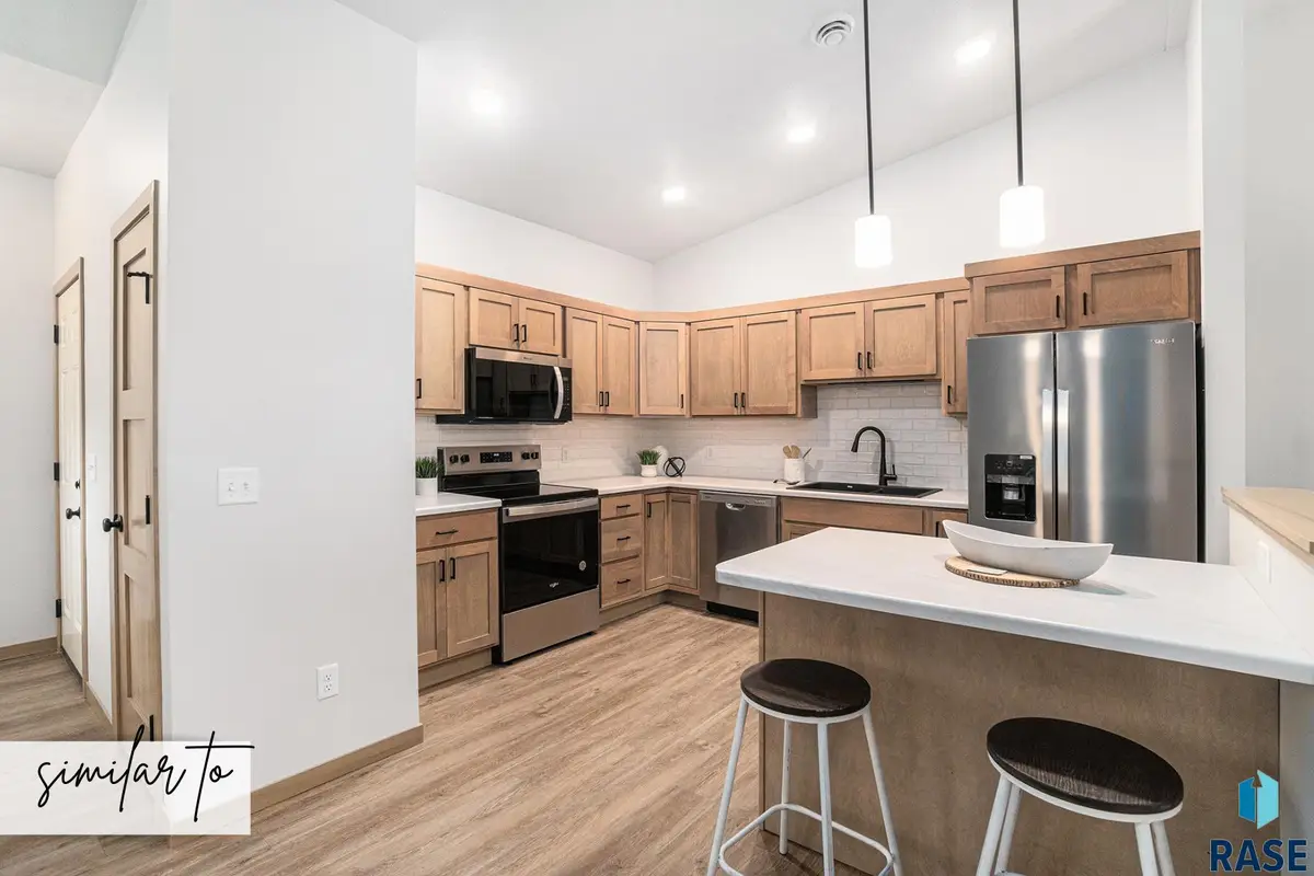 8002 E Tencate Pl, Sioux Falls, SD 57110 - #1