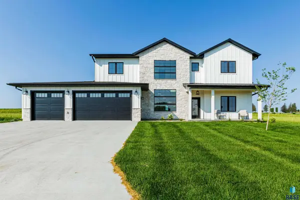 507 Mill Pond Rd, Rock Rapids, IA 51246