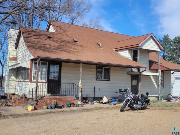 8101 W 12th St, Sioux Falls, SD 57106