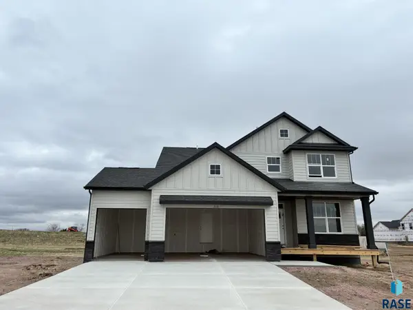 2116 E Bergen Cir, Brandon, SD 57005