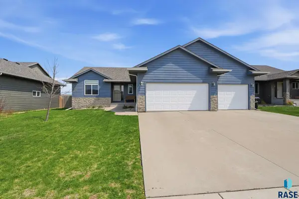 1208 S Keva Ave, Sioux Falls, SD 57106