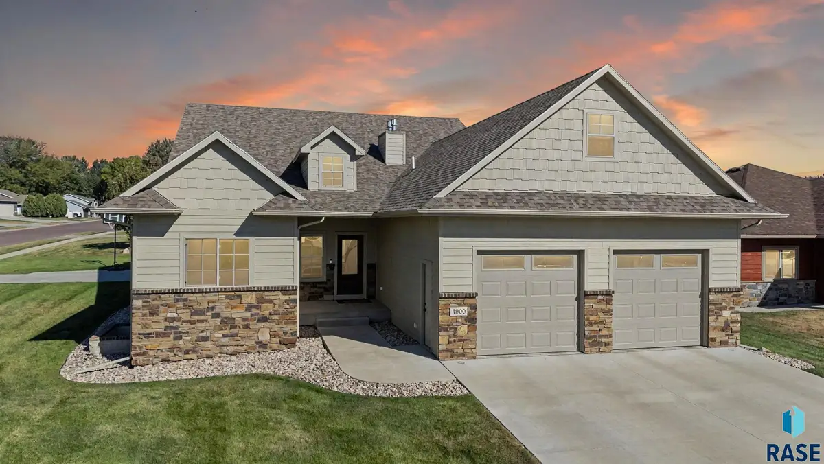 4900 E Cattail Dr, Sioux Falls, SD 57110 - #1