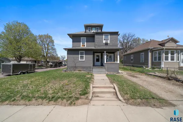 1118 W 8th St, Sioux Falls, SD 57104