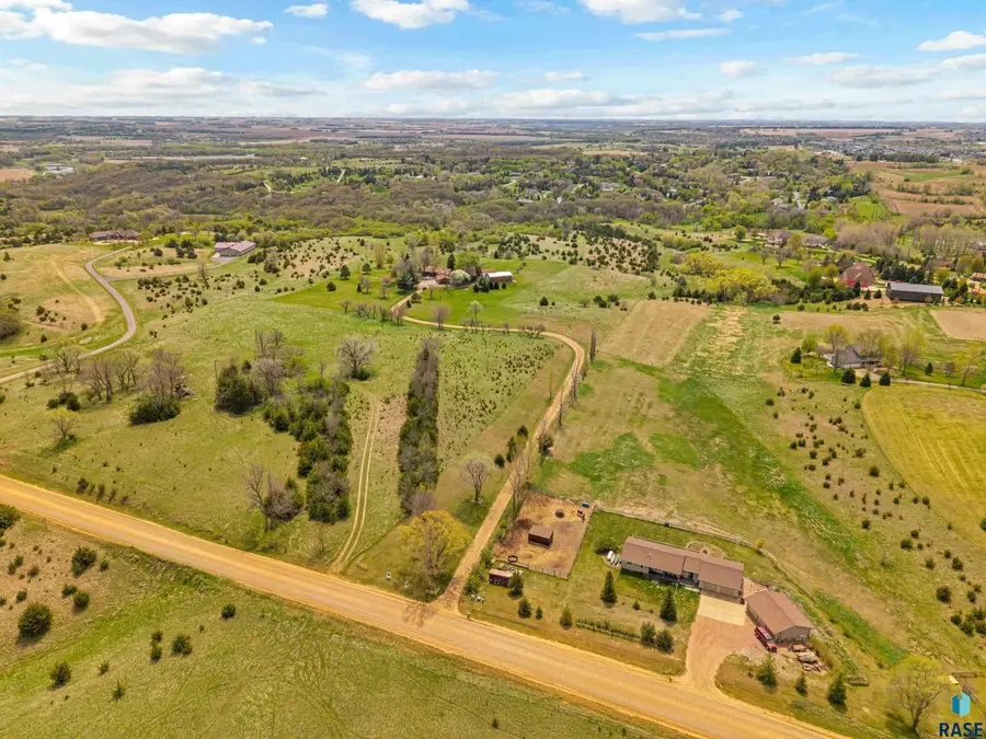 8701 E Maple St, Brandon, SD 57005 - #3