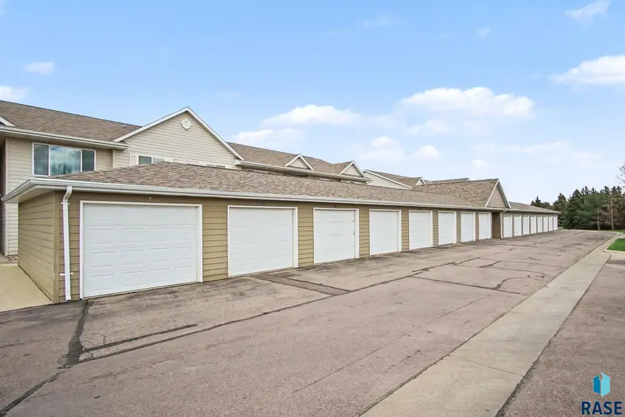 7107 W 56th St #22, Sioux Falls, SD 57106 - #2