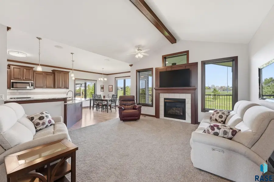 5300 E Harmodon St, Sioux Falls, SD 57110 - #2