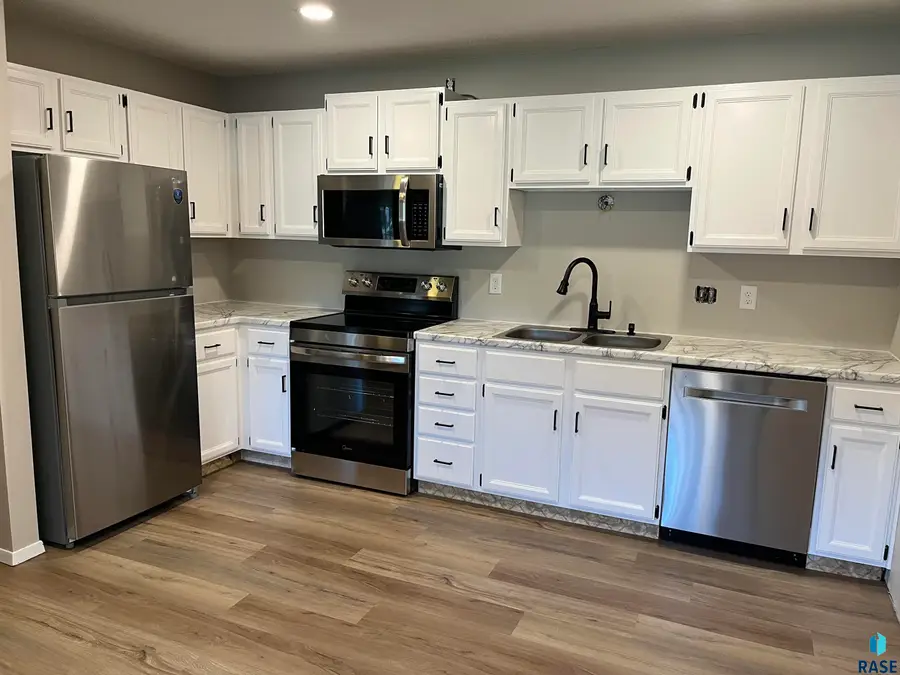 3708 S Terry Ave #110, Sioux Falls, SD 57106 - #2