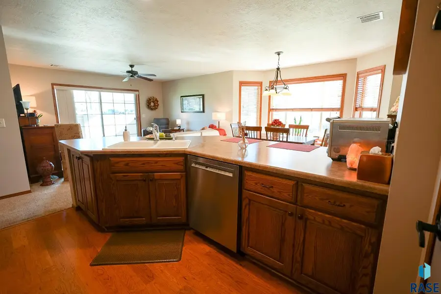 2916 E Kensington St #1, Sioux Falls, SD 57108 - #2