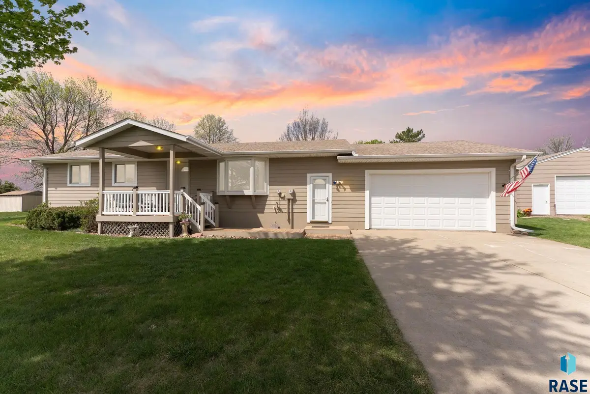 26963 Elmen Pl, Sioux Falls, SD 57108 - #1