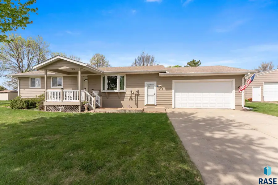 26963 Elmen Pl, Sioux Falls, SD 57108 - #2