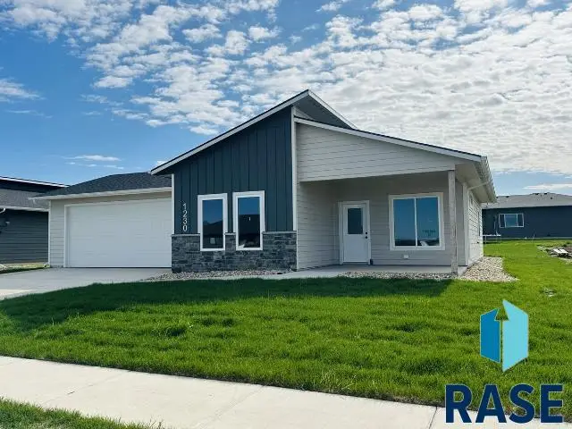 1230 N Titan St, Tea, SD 57064 - #1