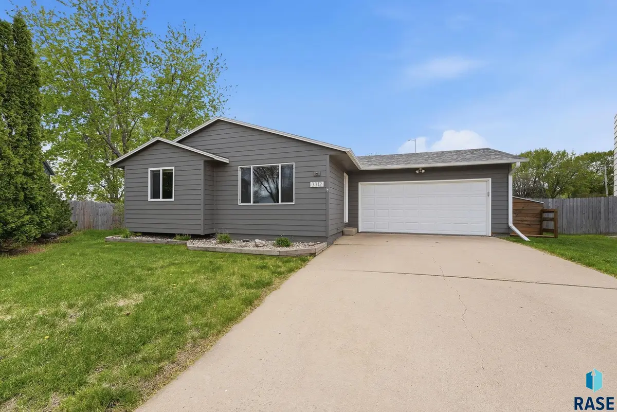 3312 S Steven Cir, Sioux Falls, SD 57106 - #1