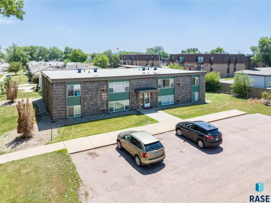 3505 S Hawthorne Ave, Sioux Falls, SD 57105 - #3