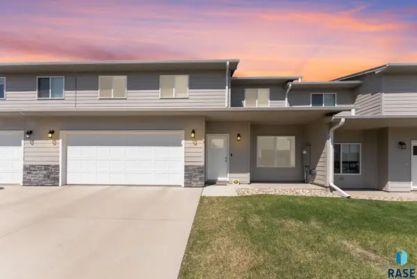 3003 S Broek Dr, Sioux Falls, SD 57106