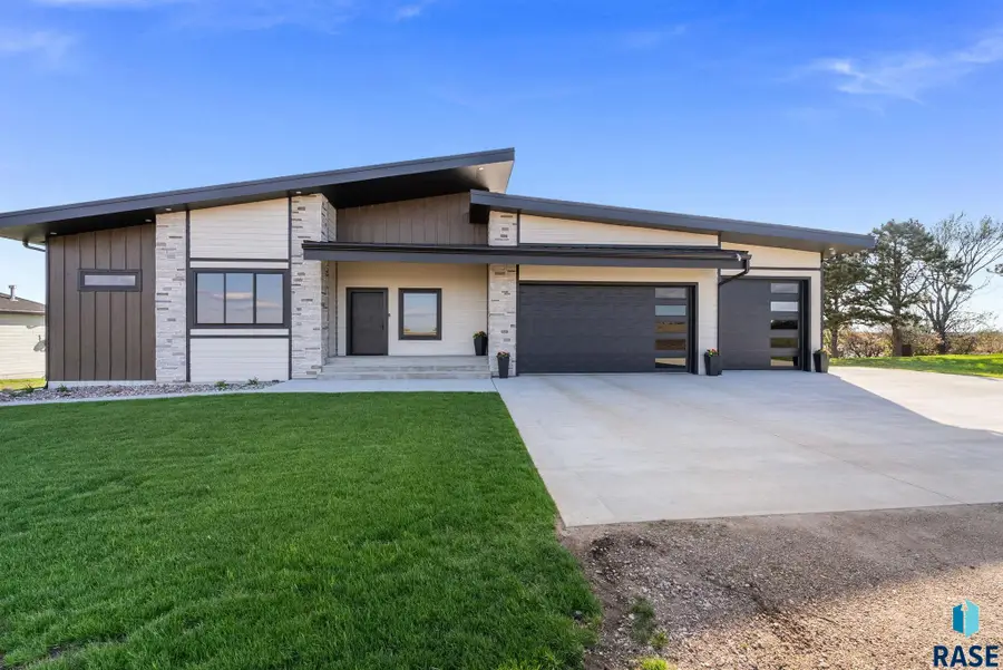 6319 Stoney Point, Wentworth, SD 57075 - #2