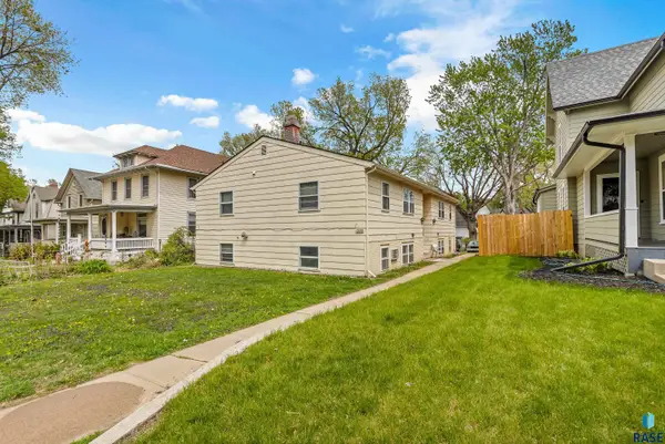 218 N Summit Ave, Sioux Falls, SD 57104