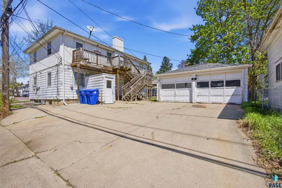 707 709 W 8th St, Sioux Falls, SD 57104 - #3