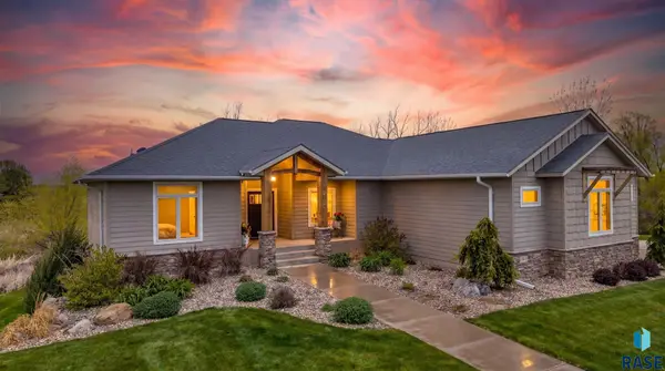 7500 E Dillon Creek Dr, Sioux Falls, SD 57110