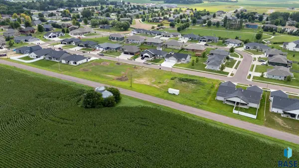 425 W 5th St, Crooks, SD 57020