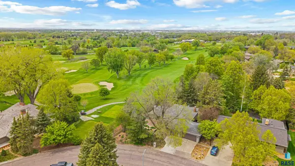 3030 W Donahue Dr, Sioux Falls, SD 57105