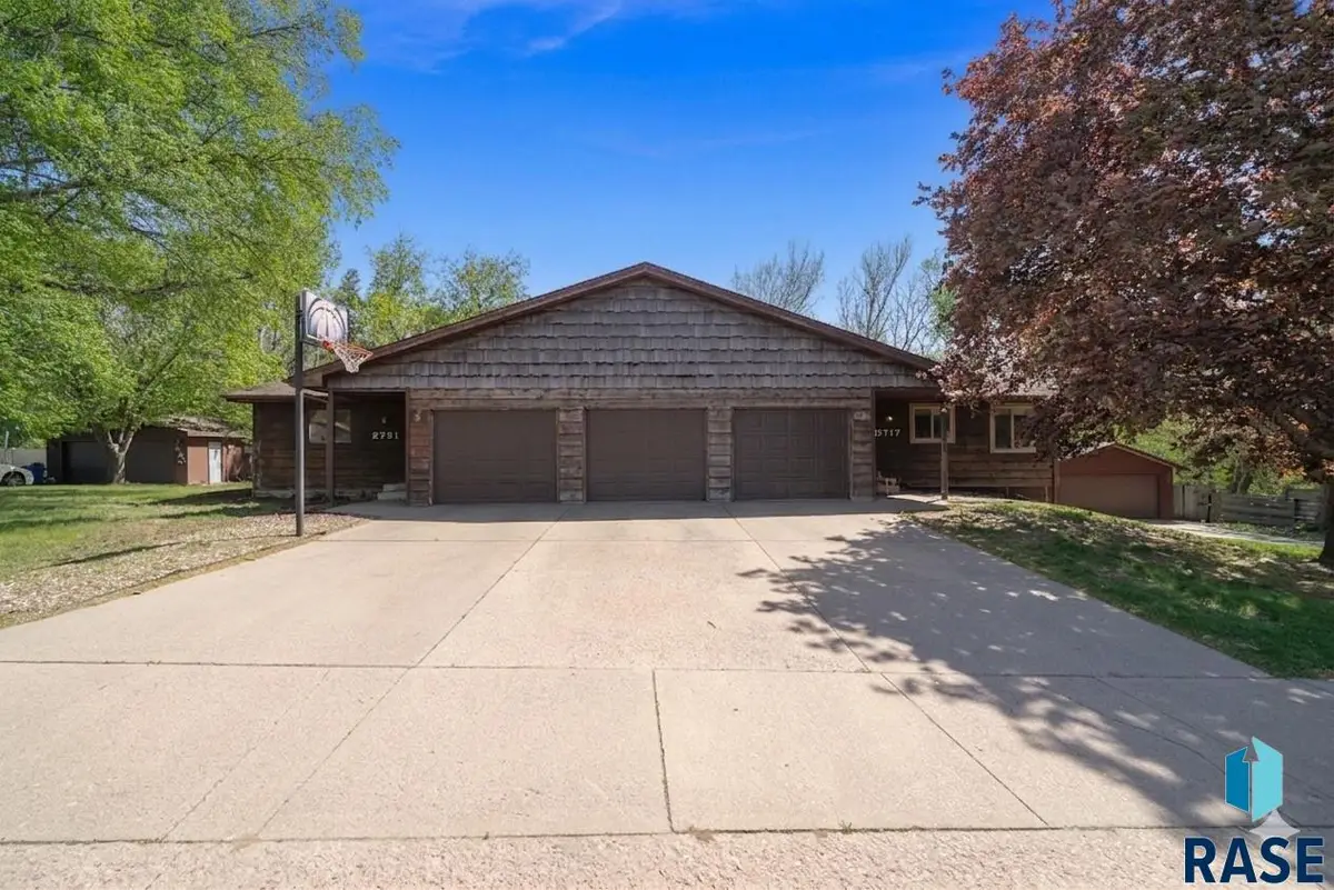 2717 19,21&23 E Klondike Trl, Sioux Falls, SD 57103 - #1