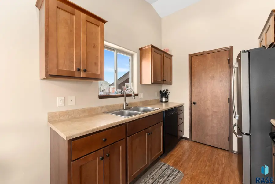 4809 S Klein Ave, Sioux Falls, SD 57106 - #3