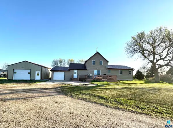 1717 180th Avenue Ave, Kenneth, MN 56147