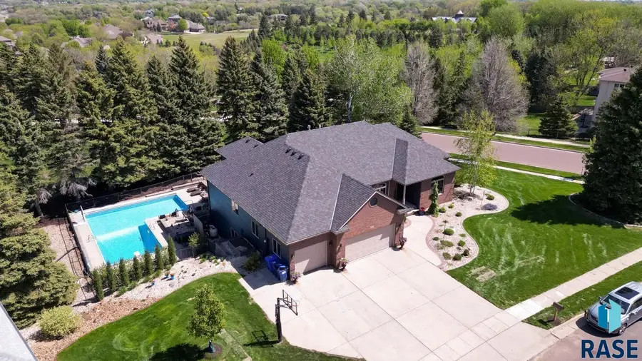 3548 S Spencer Blvd, Sioux Falls, SD 57103 - #3