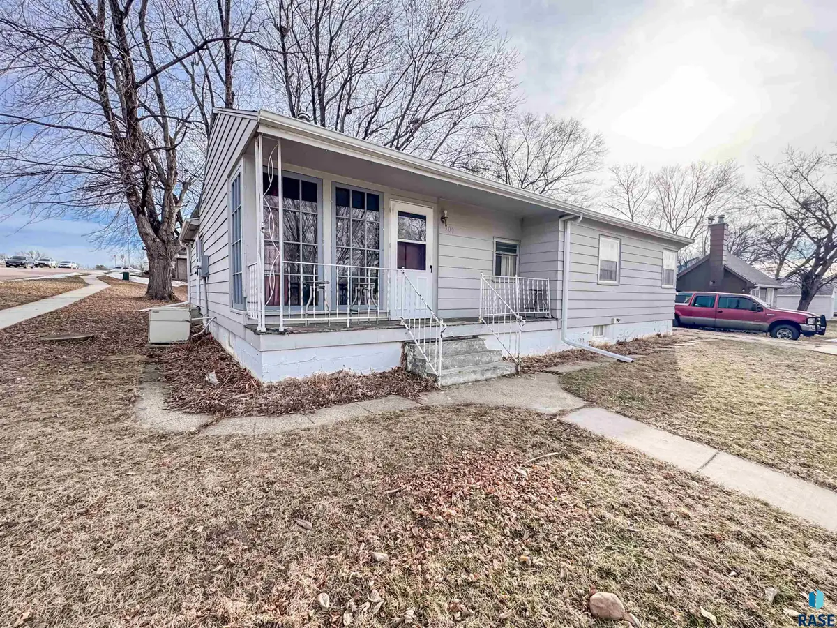 300 S 1st Ave, Brandon, SD 57005 - #1