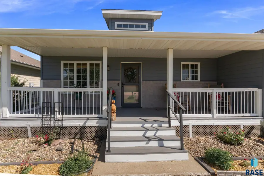 2612 E Sunrise Ct, Brandon, SD 57005 - #2