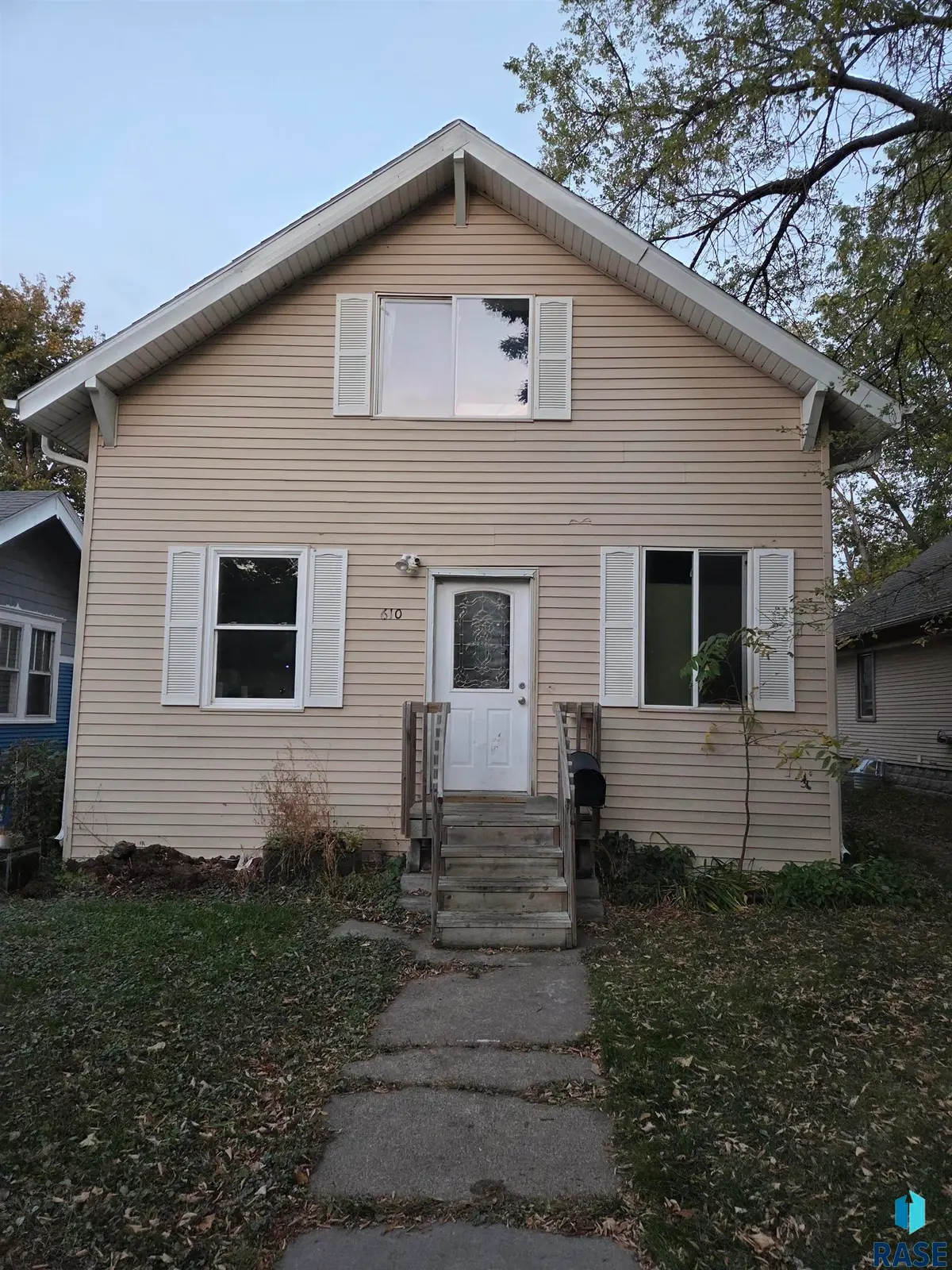610 S Grange Ave, Sioux Falls, SD 57104 - #1