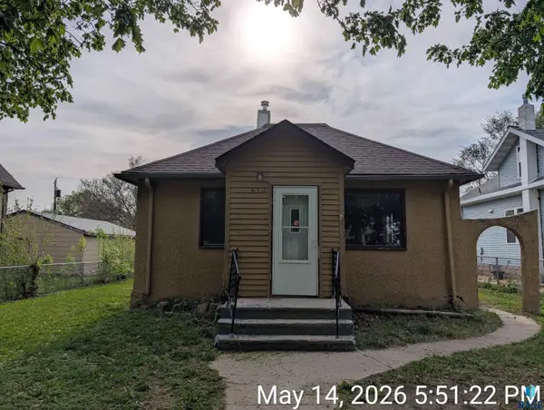 613 N Edmunds St, Mitchell, SD 57301